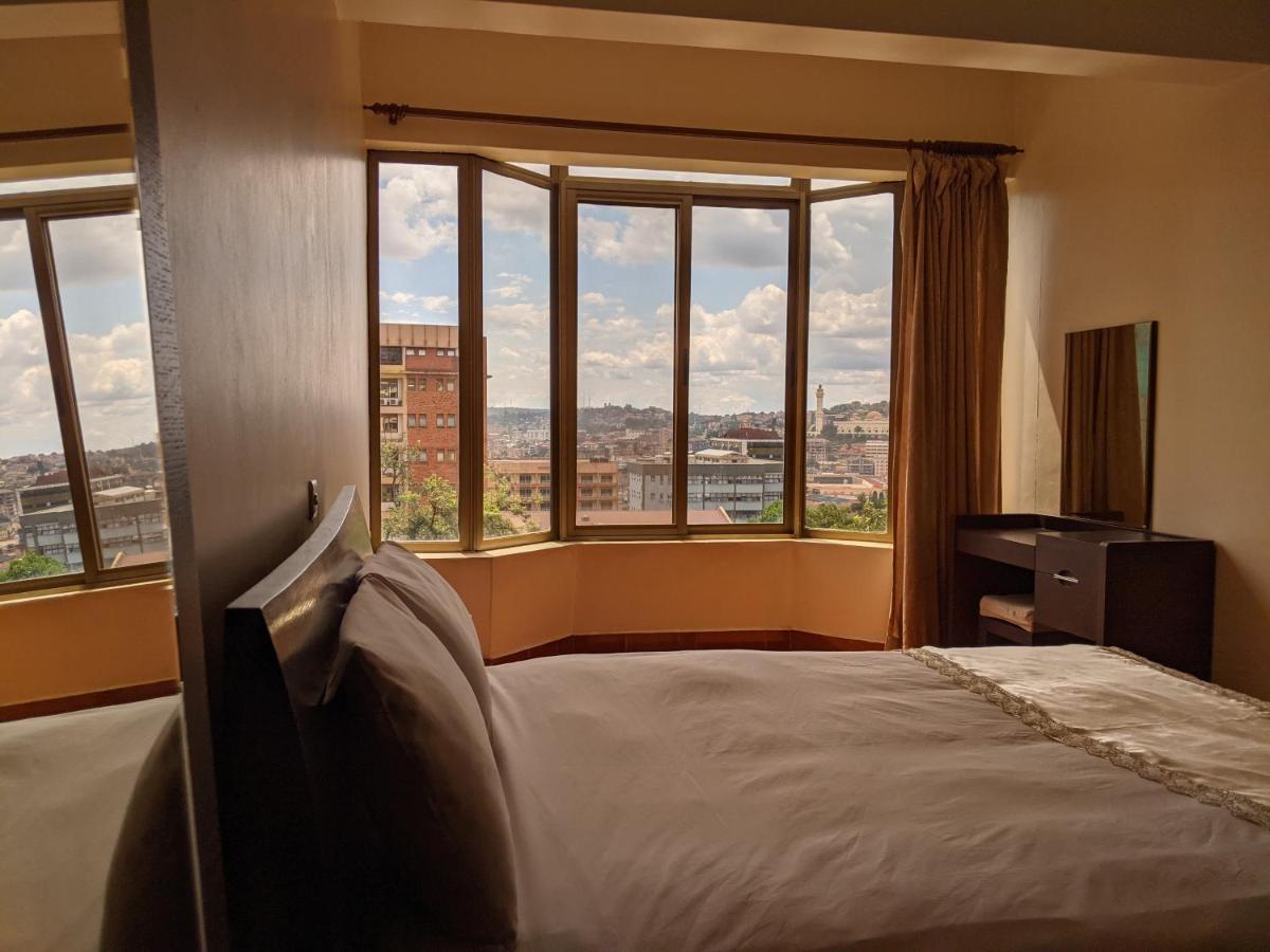 קמפאלה Prestige Hotel Suites מראה חיצוני תמונה